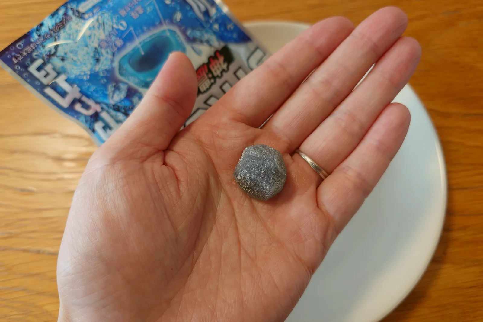 カンロ・ザ・ストロング ソーダ味
